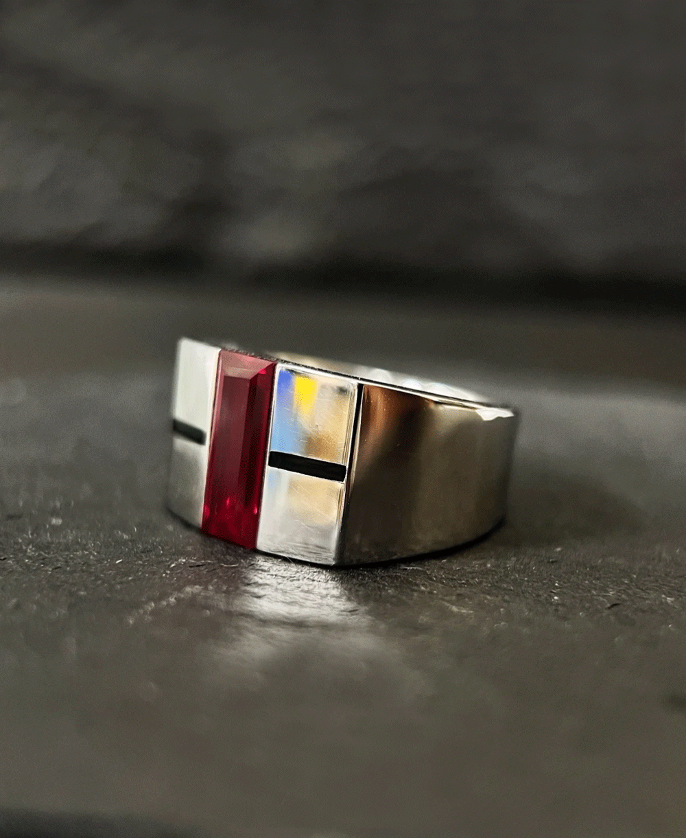 Quenched in Gold: Textured Unisex Ring Featuring Lab Ruby & Heavy 18K Gold Plated S925 Silver